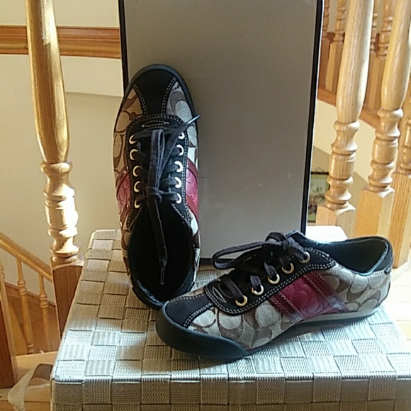 coach signature sneakers